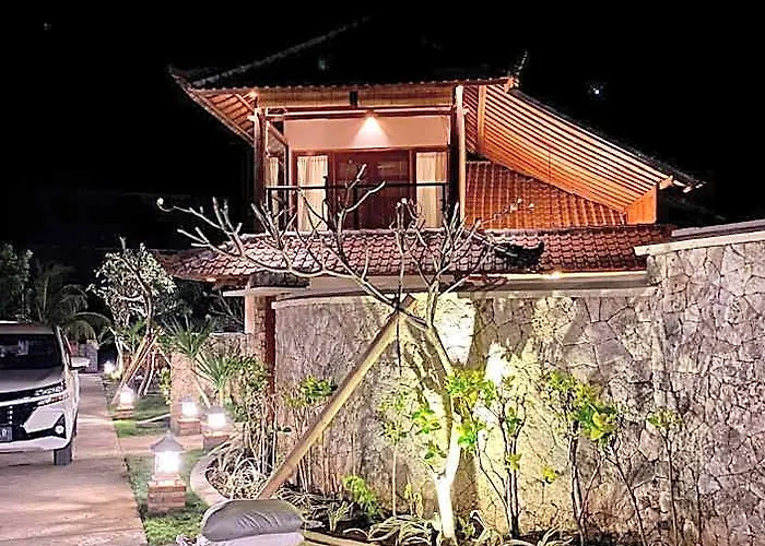 ホテル Sari Bumi 3*
